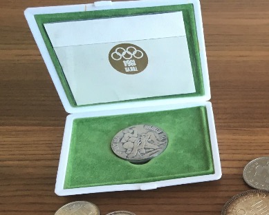 オリンピック記念硬貨の画像